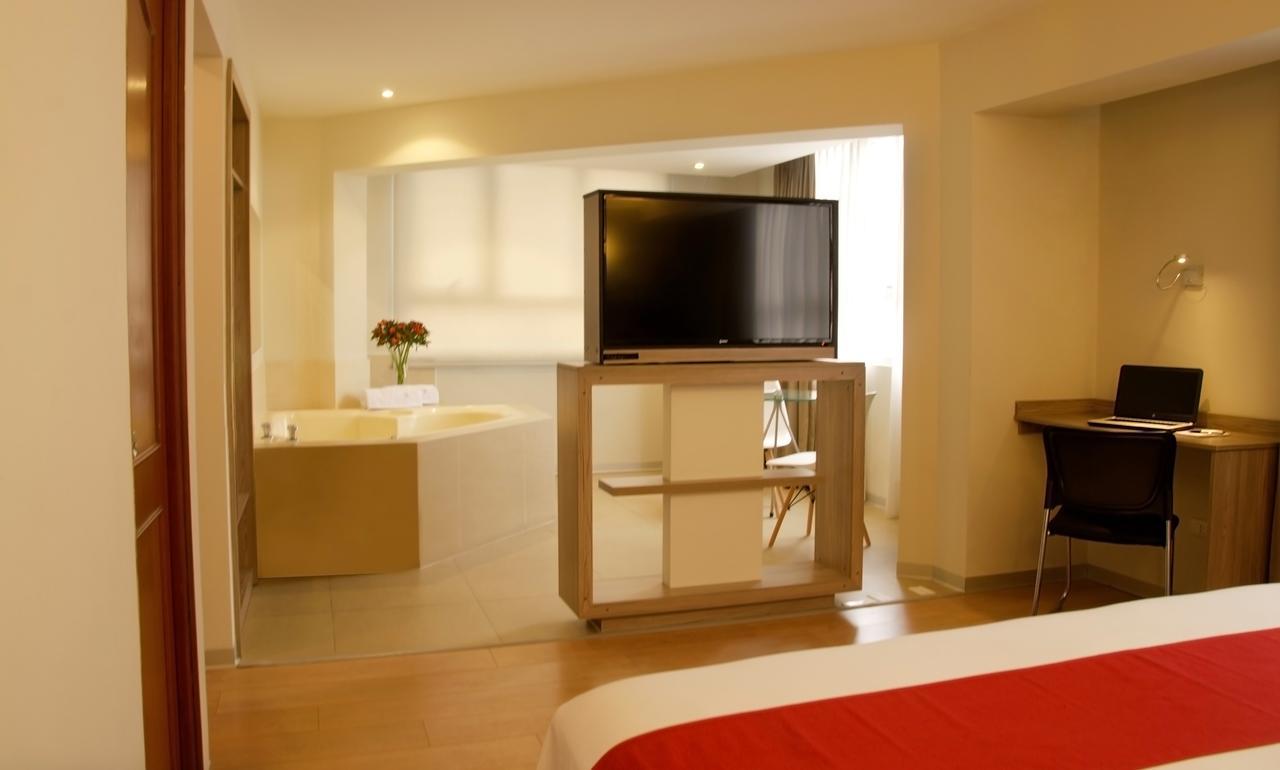 Hotel San Remo Lima Bagian luar foto
